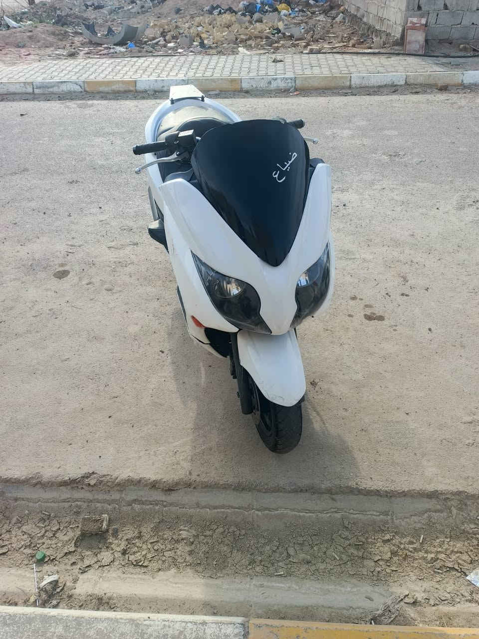 للبيع٠/١٠/السعر١٢ورقه وبيها مجال المكان واسط قضاء الحي مكينه مكفوله ‭٠٧٨٥ ٤٠٩ ٤٠٨٨‬ اتصال
