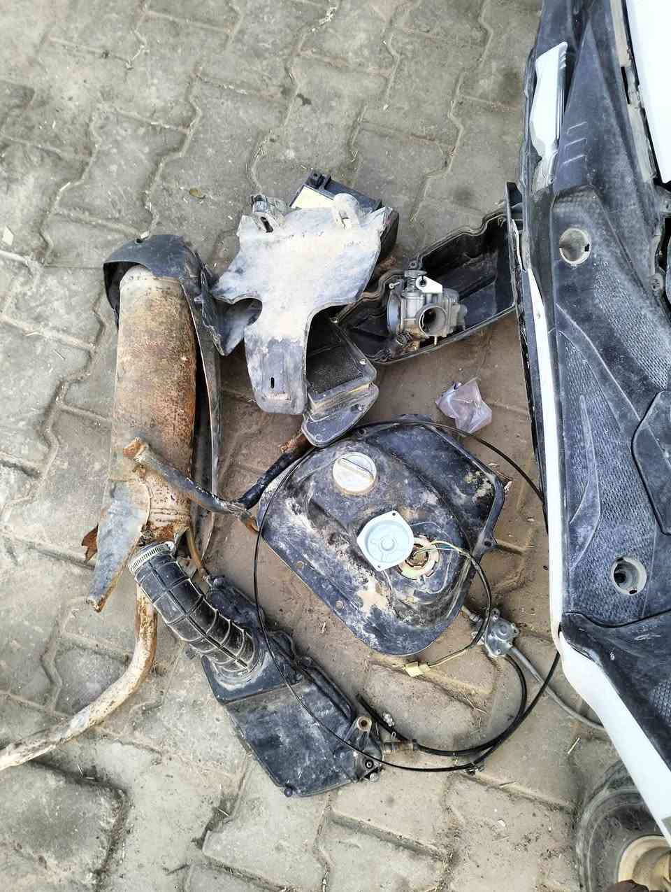 ماطور ماكس للبيع بس مفسخ قراضه يراد تشدهن محرك شغال مابي أي عيب السعر 75 /***********
