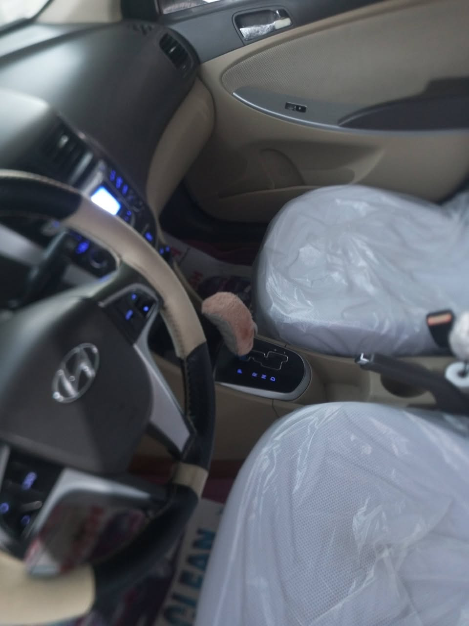 سلام عليكم اكسنت موديل 2014كفاله  رقم واسط انكليزي تحويل مباشر السعر خاص انتصل وبلخدمه مكينه وكير تبريد حداديه تخم تاير شرط مكان سماوه رميثه الستفسار ***********
