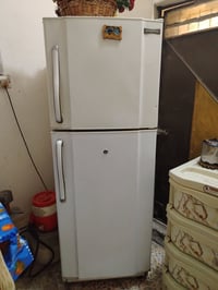 هاي الثلاجه لبيع ٠٧٧١١٩٧٨٠٤٢التواصل عله الرقم