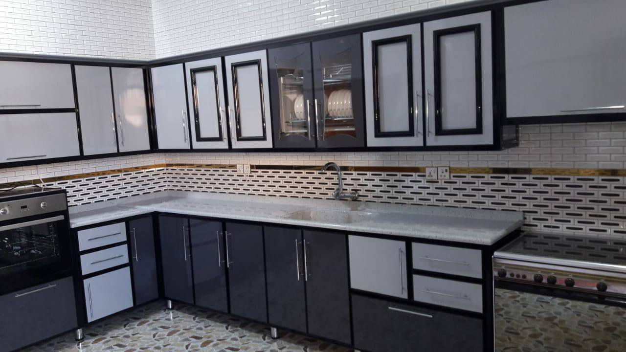 السلام عليكم 
معمل الاخوين للالمنيوم لجميع اعمال المنيوم 
المطابخ ابواب شباك واجهات محجر درج 
العنوان البصره قضاء المدينه 
‏‪***********‬‏ / ‏‪***********‬‏ /
