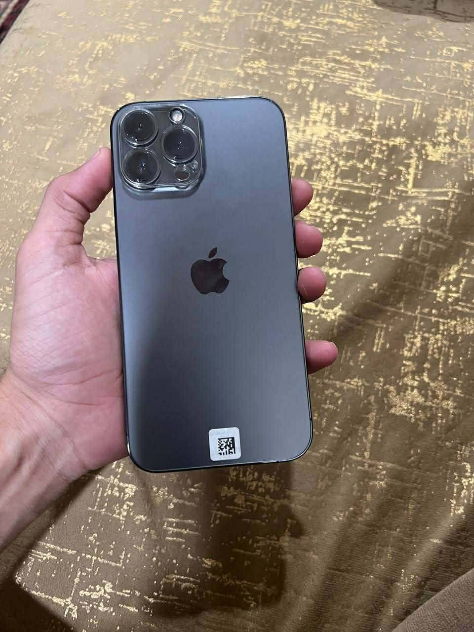 ايفون 13 برو ماكس ذكرة 512 بطاريه 83 موبايل تك سيم موبايل على فتحته ***********
