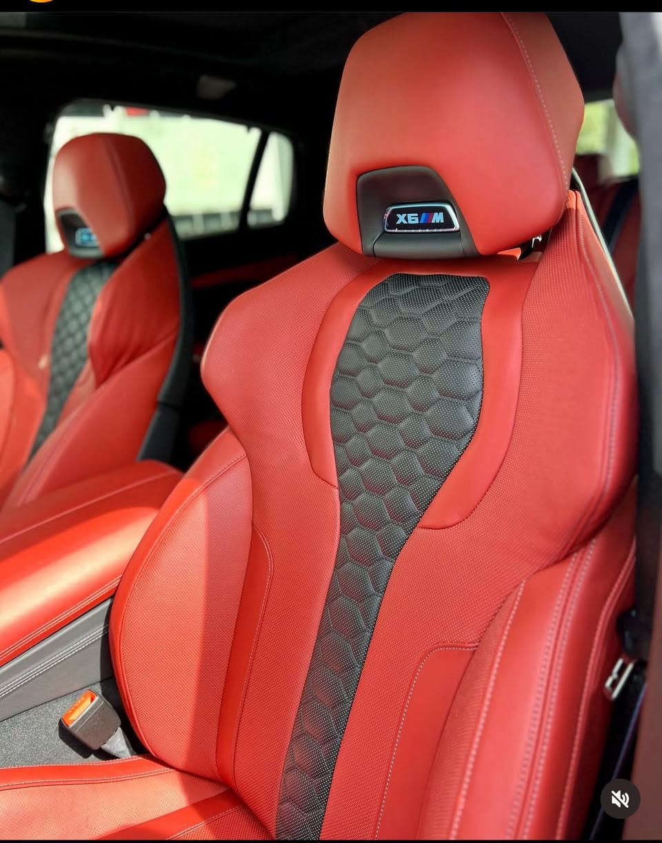 السلام عليكم.
BMW X6 m power.  
Competition 2022
للبيع 
***********
