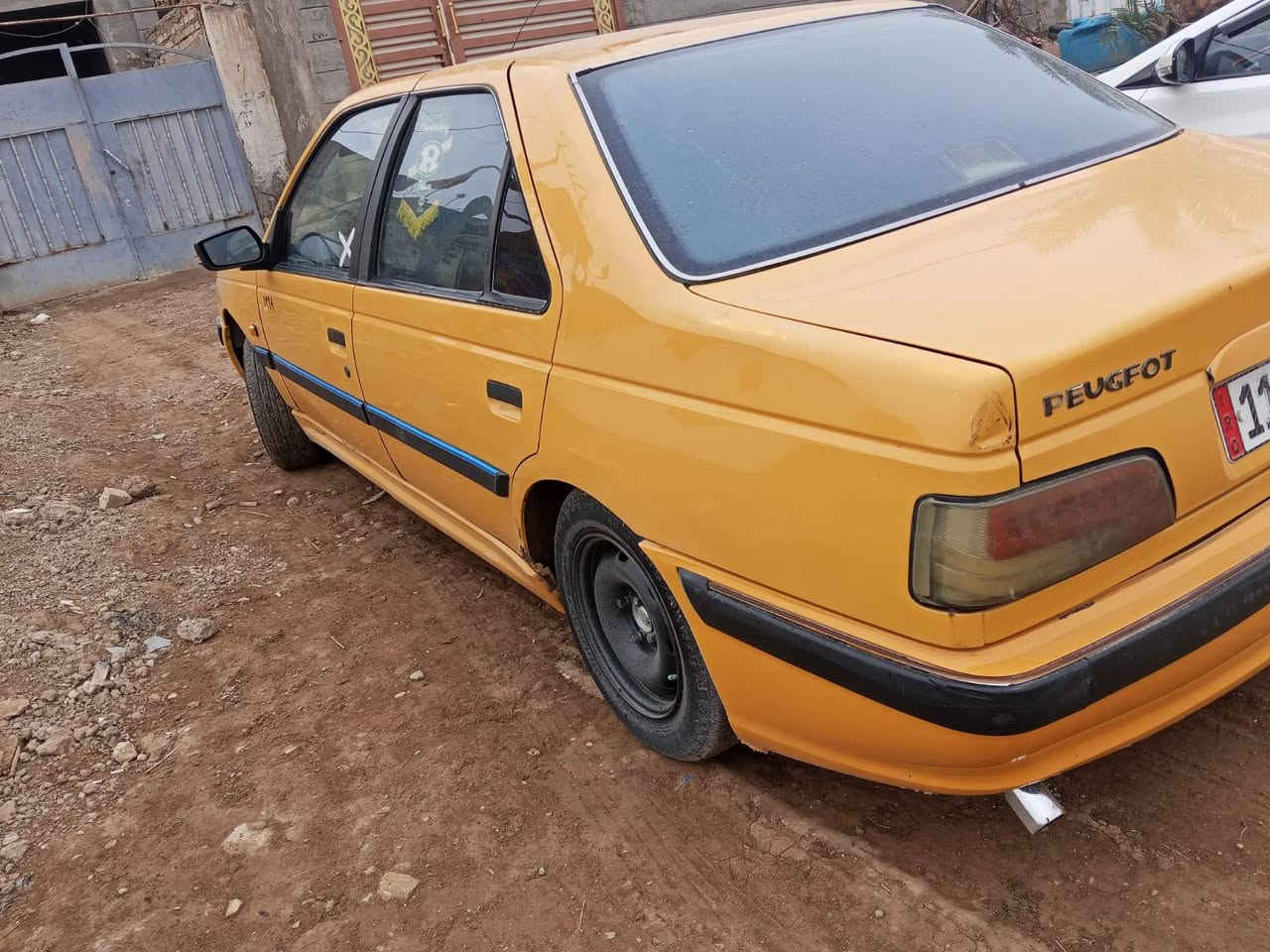 السلام عليكم 
بيجو بارص مديل 15 مصفر هيئة وغرامات رقم انكليزي هزة جديدة رقم بغداد كير محرك فرنسي مكفولات السيارة جاهزة علة اخار حباية العنوان كربلاء طويريج السعر 
45وبي مجال ***********
