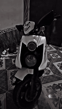 السلام عليكم
دراجه سكنس جلبي 
مكفوله كفاله عامه من كلشي 
كهربائيات شغاله نگره سلف 
مكاني الهارثه 
سعر 1100 وبيها مجال 
رقمي ***********
