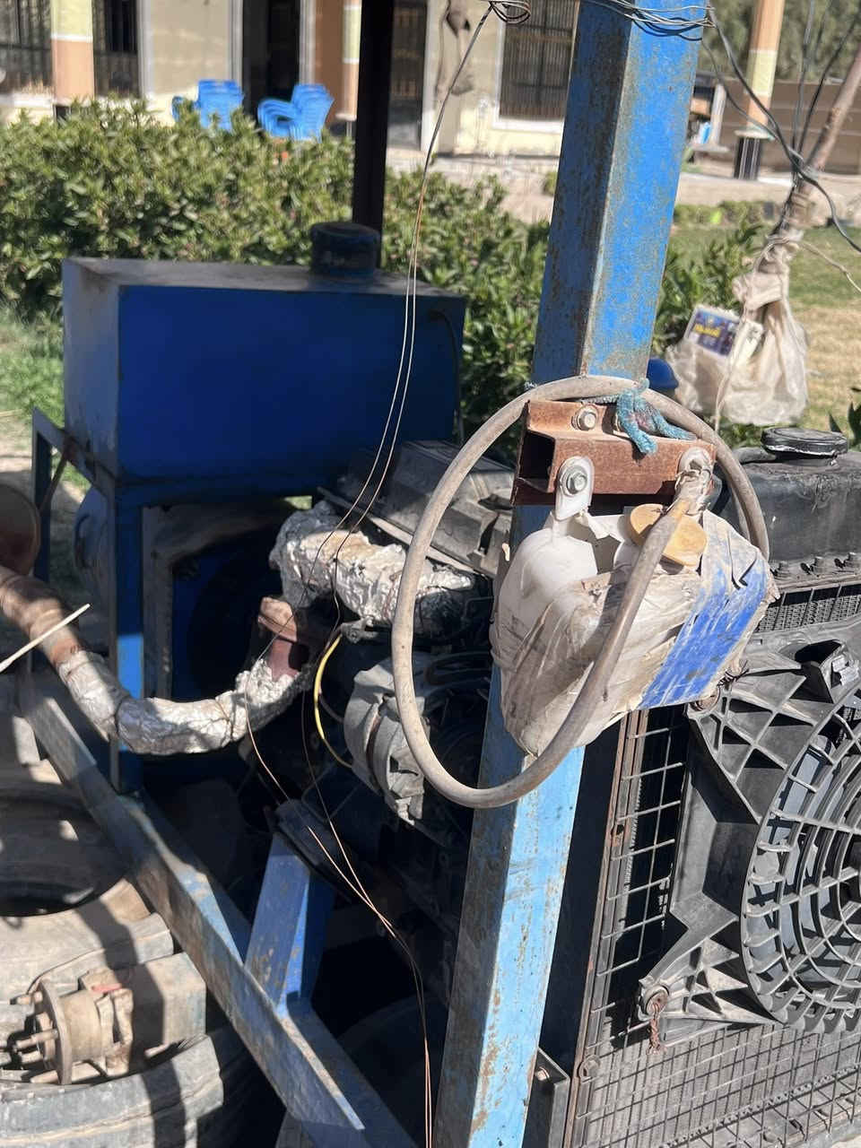 السلام عليكم مولد كيا للبيع كامل ومكفول ١٢٥ أمبير جهاز تشغل وإطفاء ذاتي تانكي ٤٠ التر كاز نظيف جداً اريد أبيعه لان شديت منظومه طاقه شمسيه اي ستفسار اتصل وتدلل ………….. ‭٠٧٧٧ ٥٤٨ ٣٣٨٠‬
