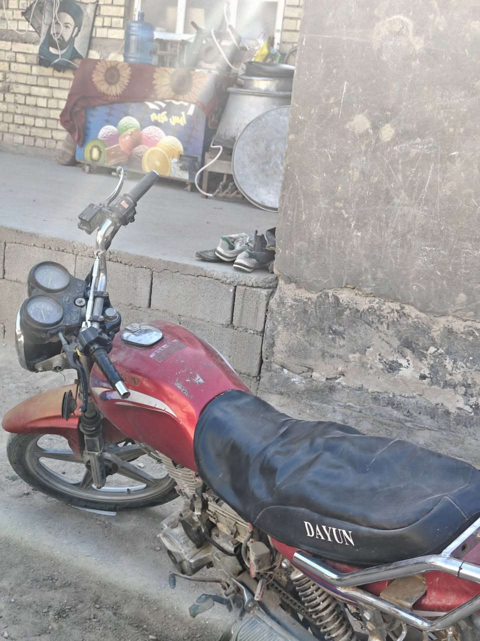 السلام عليكم دايون للبيع اوراق اصولي الدراجه يرادله ترتيب شويه الدراجه ما مفتوحه  2019 مكاني كربلاء المعملجيالسعر 550 بيه مجال للستفسار اتصال عل هذه الرقم***********
