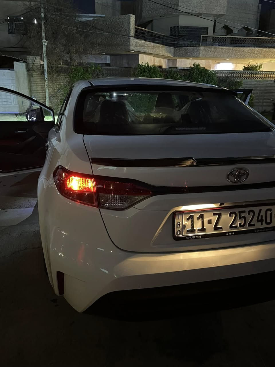 سلام عليكم كورلا هايبرد ٢٠٢٤ فول مكفول من الصبغ والتبديل بيهة بارد علكد اصبعين بلجاملغ الخلفي السعر ١٣٩ بغداد السيدية ***********
