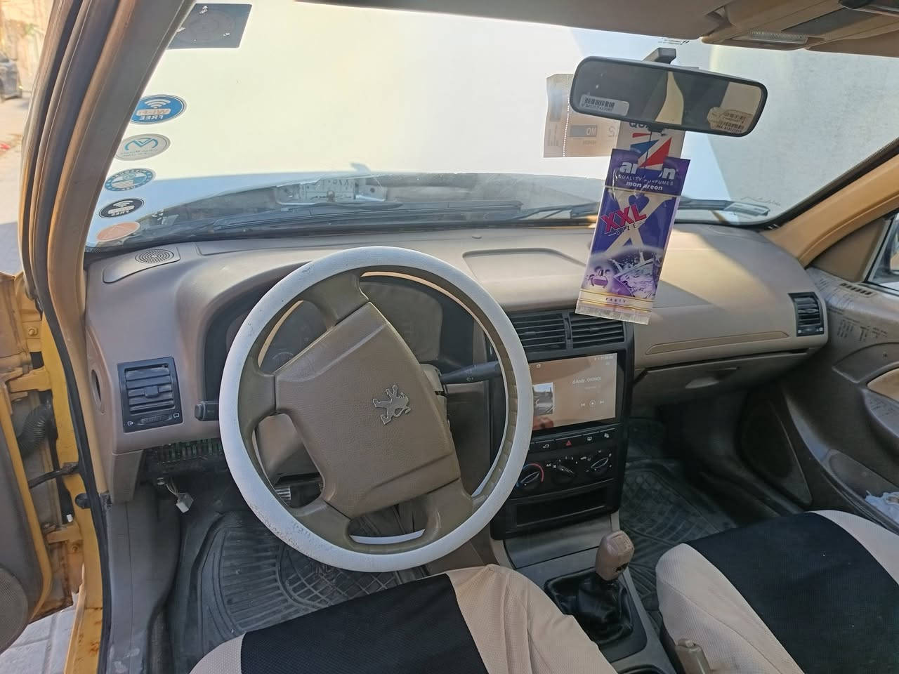 السلام عليكم بيجو 405 مديل 2016 دشبول عالي مال حديث سياره جاهزه مكينه كير تبريد حداده سنويه لل28 مصفره راعيه يمي بل بصره وتحويل بصره السياره بدون  تعمير  السعر 40 وبيه مجال  *********** العنوان البصره القديمه
