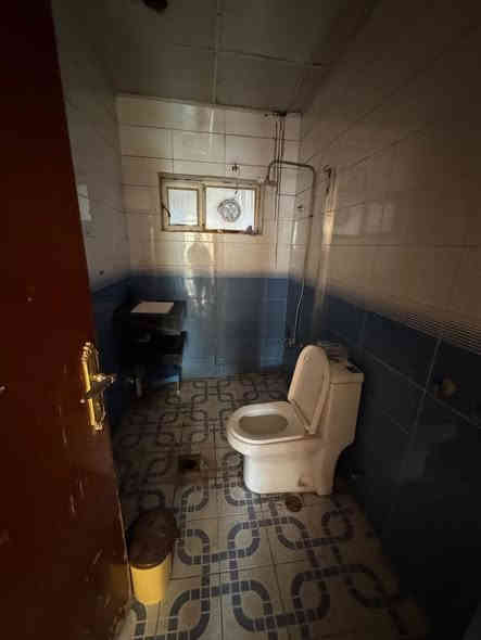 🏠 للإيجار في السيدية 🏠
🌟 شقة طابق اول فوق الارضي 

تتكون من:
💠 غرفتين نوم
💠 صالة 
💠 مطبخ
💠 خدمات صحية

💵 بدل الإيجار: 600 ألف دينار
📍 الموقع: السيدية – الخيزران (موقع مميز )

للاستفسار والاطلاع 📲
☎️ ***********
☎️

📍 مكتب الفهد للاستثمار العقاري
مقابل لحوم جويلي – السيدية

🛡️ إذا لم تناسبك هذه الشقة، لدينا مجموعة واسعة من المنازل والأراضي تناسب جميع الأذواق والميزانيات.
