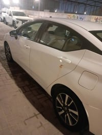 عندي سياره نيسان موديل 22 اريد بيها خط