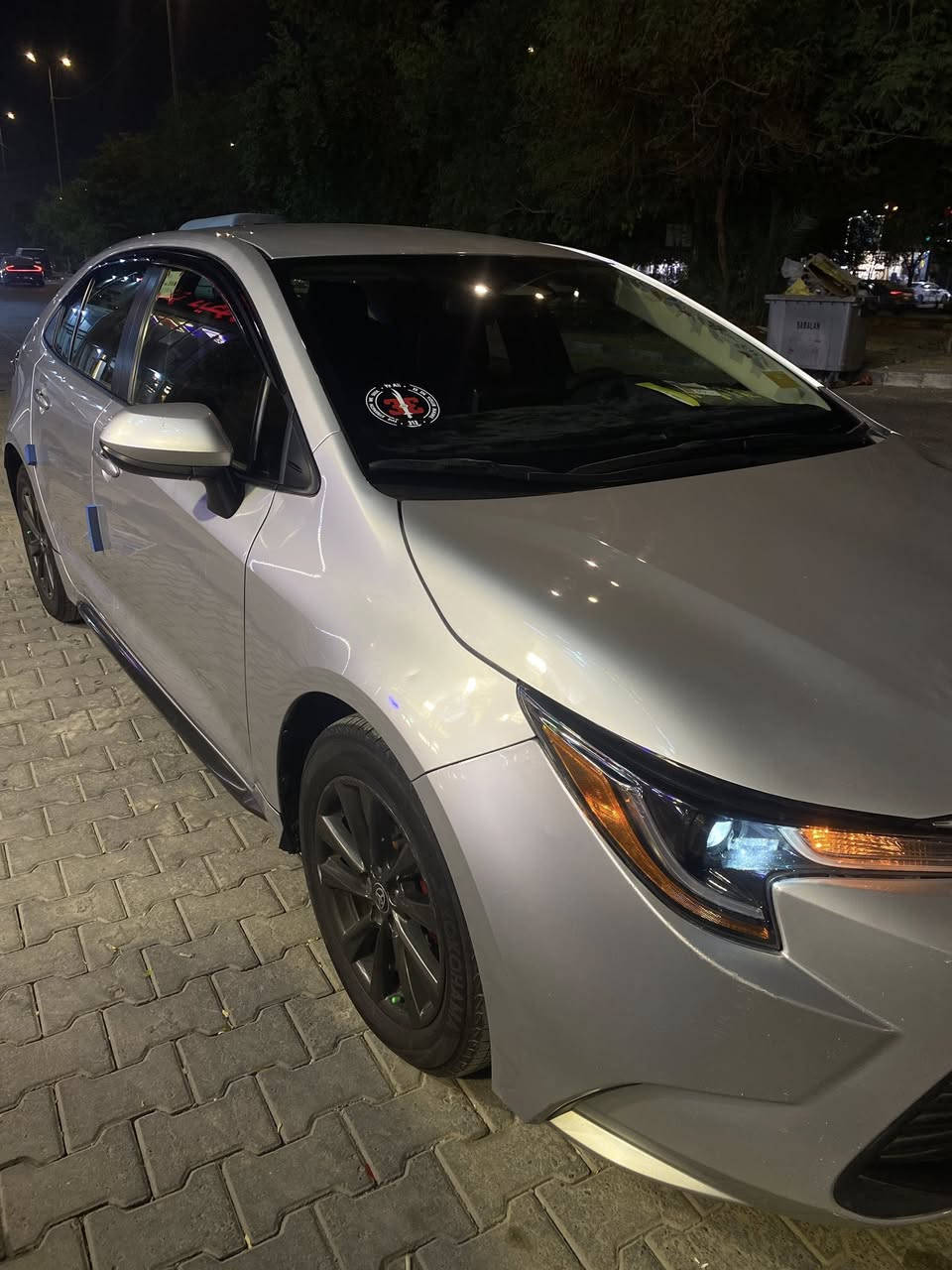 السلام عليكم كورلا LE 2023 امريكي فول بس نقص فتحه و كراسي كهرباء
@بدون حادث فقط سياره تخريب علمود التأمين الامريكي نفس غراضها و سونار مندلاوي موجود نفس الغراض مفتوحات و مشدودات 

محرك 2000 دبل نوزل 4 داخلي و 4 خارجي بانزين عادي او محسن يعني نضامين يعني حقن مباشر + عادي 

نضام دوش و نضام جي دي اي

رقم ارببل ماشيه 63 كيلو 

المواصفات 

* تشغيل عن بعد مع تبريد او تدفئة

 ايرباك سليم 

بصمه

بصمه ابواب ذكيه لمس

جنطه ذكيه 

سستم صوت 

شاشه كبيره كار بلي و اندرويد اوتو بدون كيبل

سايد بريك بصمه 

اوتو هولد 

مانع نزلاق 

4 جام اوتو  

اناره LED

نقطه عمياء 

نظام تحذير من الاصطدام الأمامي

 • كبح طوارئ للمشاة

 • مثبت سرعة ذكي (Adaptive Cruise)

 • تحذير مغادرة المسار + مساعد البقاء بالمسار

 • وسائد هوائية أمامية + جانبية + ستارية

 • ABS + ESC + Traction Control

￼للتواصل : *********** -*********** واتساب او فيس

رادار جانبي

رادار خلفي

سياقه ذاتيه 

#السعر 170 بيها مجال سياره بدون اي نقص
