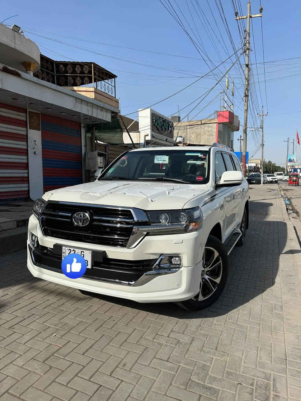 سلام عليكم
للبيع لاندكروز GXRكراند تورنك ساس اصلي 2020  v8. 
سياره جديده جدآ جدآ جدآ اخت الزيرو 
كشن جلد اصلي

كشنات كهرباء
ثلاث شاشات و صماعات اصليه 
ويلكب حجم 20 اصلي و تخم تاير جديد 
السياره مكفوله من الدعاميه للدعاميه حته اللحايه اصلي 
عينه ليزريه 
خمس بصمات فول 
عنوان السياره بصره رقمه اربيل 
هاتف ***********
