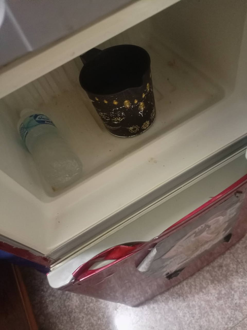ثلاجه الارتفاع ٩٠ بابين المحوله خارجيه يرادلها تبديل سعر ٣٠ قفل بدون عمله تجمد ثلج أقل من ساعه


**إذا كنت صاحب هذا الإعلان وتريد حذفه لأي سبب، رجاءا أرسل رسالة إلى الدعم الفني**