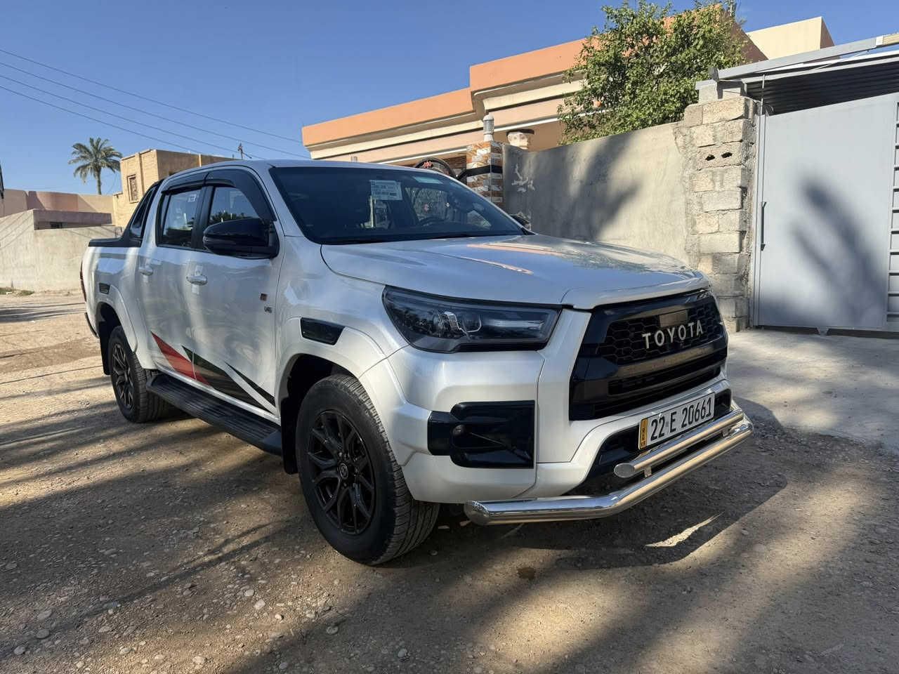 هايلوكس GR  موديل 2022 مكفولة كفالة عامة للتواصل ***********
