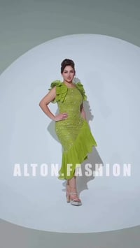 فستان • مقاس ٤٢ • ملبوس مره وحده