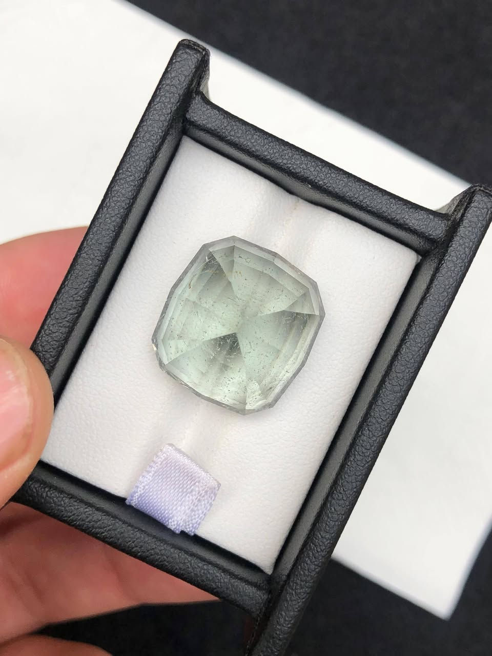 Gorgeous faceted Natural Aquamarine available
Aquamarine 
Weight: 33.15 carats 
Dimension: 19.2*18*14.8mm
Clarity: slightly inclusion 
Origin: Africa 
Available for sale PayPal account and Bank transfer accepted


**إذا كنت صاحب هذا الإعلان وتريد حذفه لأي سبب، رجاءا أرسل رسالة إلى الدعم الفني**