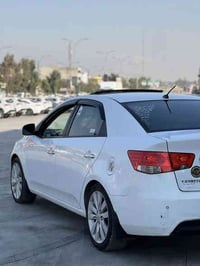 للبيع كيا سيراتو موديل 2012  سياره فول فول موصفات  فقط بدون بصمة  مكين...