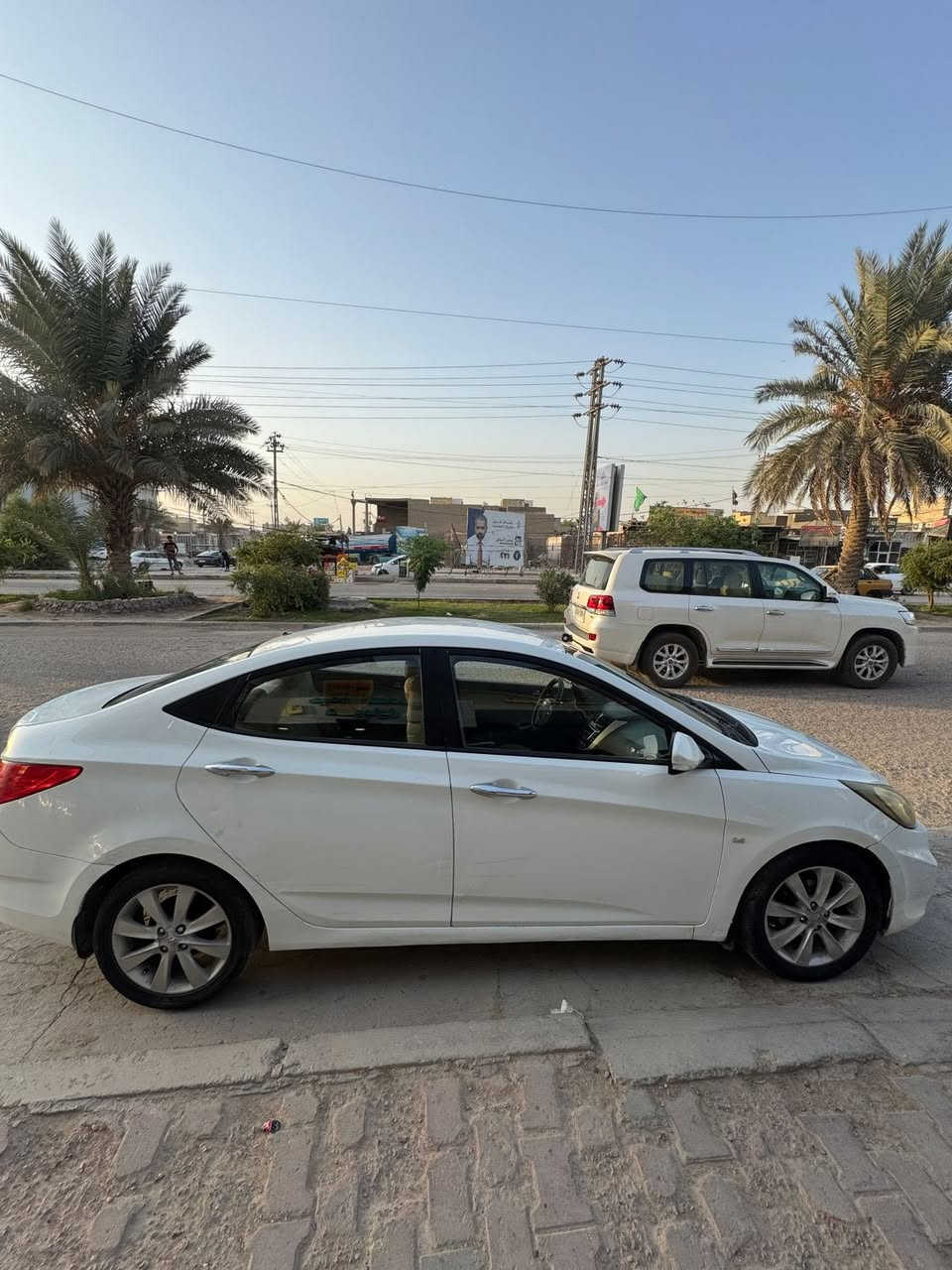 للبيع فقط اكسنت 2012 خليجيه مكفوله
السعر 90 وبيها مجال
للاستفسار فقط على هذ الارقام 
***********
 *********** واتساب
