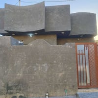 دار للبيع مساحتها 165متر ع طريق المعاره يم حسنيه مال العويسات ثالث بيت...