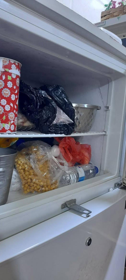 ثلاجه نضيفه للبيع السعر ٣٠٠ وبيهه مجال


**إذا كنت صاحب هذا الإعلان وتريد حذفه لأي سبب، رجاءا أرسل رسالة إلى الدعم الفني**