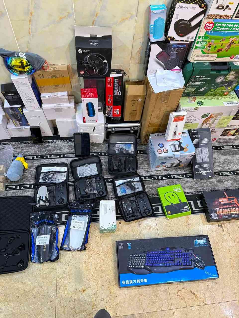 بضاعه كله مفوله
اي استفسار خاص 
يشهد الله البضاعه كلش حلوه 
ونسبة الفحم تقريبا 4/5 وحتى ان شاءالله ماكو شي فحم وبالعافيه الي ياخذه و اي استفسار خاص


**إذا كنت صاحب هذا الإعلان وتريد حذفه لأي سبب، رجاءا أرسل رسالة إلى الدعم الفني**