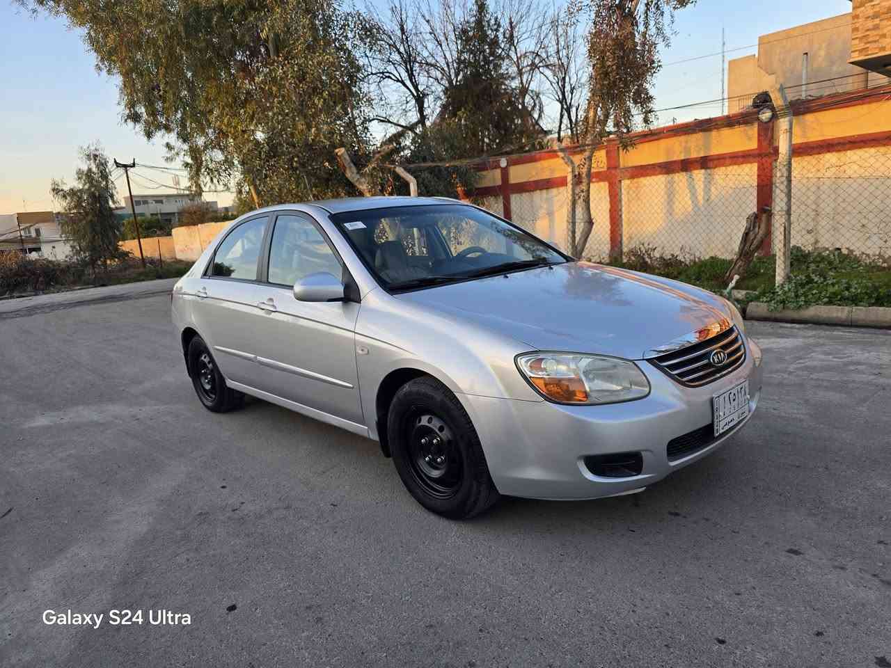 للبيع
سعر 87$
سيارة حيل نظيفة كلها وضع شركة 
كيا سيراتو موديل 2009 كوري ماشية 172
محرك 4 سلندر حجم 16 دوش شرط المحرك والكير 
رقم نينوى الماني سنوية جديدة شرط التحويل 
بيها كوبون بانزين ⛽️ 
🚫سيارة بدون صبغ
 سقف واكع عليه بلوكة وبي شوية  تعديل  بارد تعديل حلو ما يبين 
 تبريد ثلج  صدر امامي خلفي كله بشرط 
سيارة جاهزه ما تصرف عليها دينار 
موصل الايسر 
***********
***********
