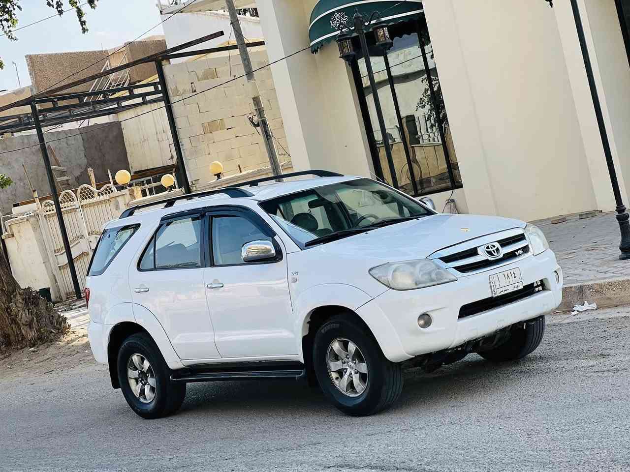 تيوته فون جنر مديل 2006 خليجي سعر 104 وبيه مجال للاستفسار الاتصال *********** خليجي  مكفوله من ضربه وتبديل بيه مكانات صبغ جماليه والباقي كفاله عامه فوله مواصفات سبعه 7راكب ثلث قطع تبريد داخل بيجي فورويل مثبت سرعه مانع نزلاق حساسات خلفيه شاشه يباد كامره دواره مري كهربائي مكينه سته 6سلندر مكينه وكير مكفولات تبريد ❄️ تخم تاير حداديه جديده سنويه لل 28مشروع وطني سياره جديده وجاهزه وأي نقص مابيهه مكان سياره  كربلاء
