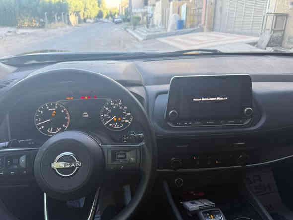 للبيع  
نيسان روج 
موديل2023
دخول جديد منفيس بسمي 
دافع كمرك  
ع حادثها سيارة تشتغل وتمشي 
بدون ايرباك 
104 وبيها  مجال   
الاتصال:***********
مكان سيارة بغداد حي قادسية
