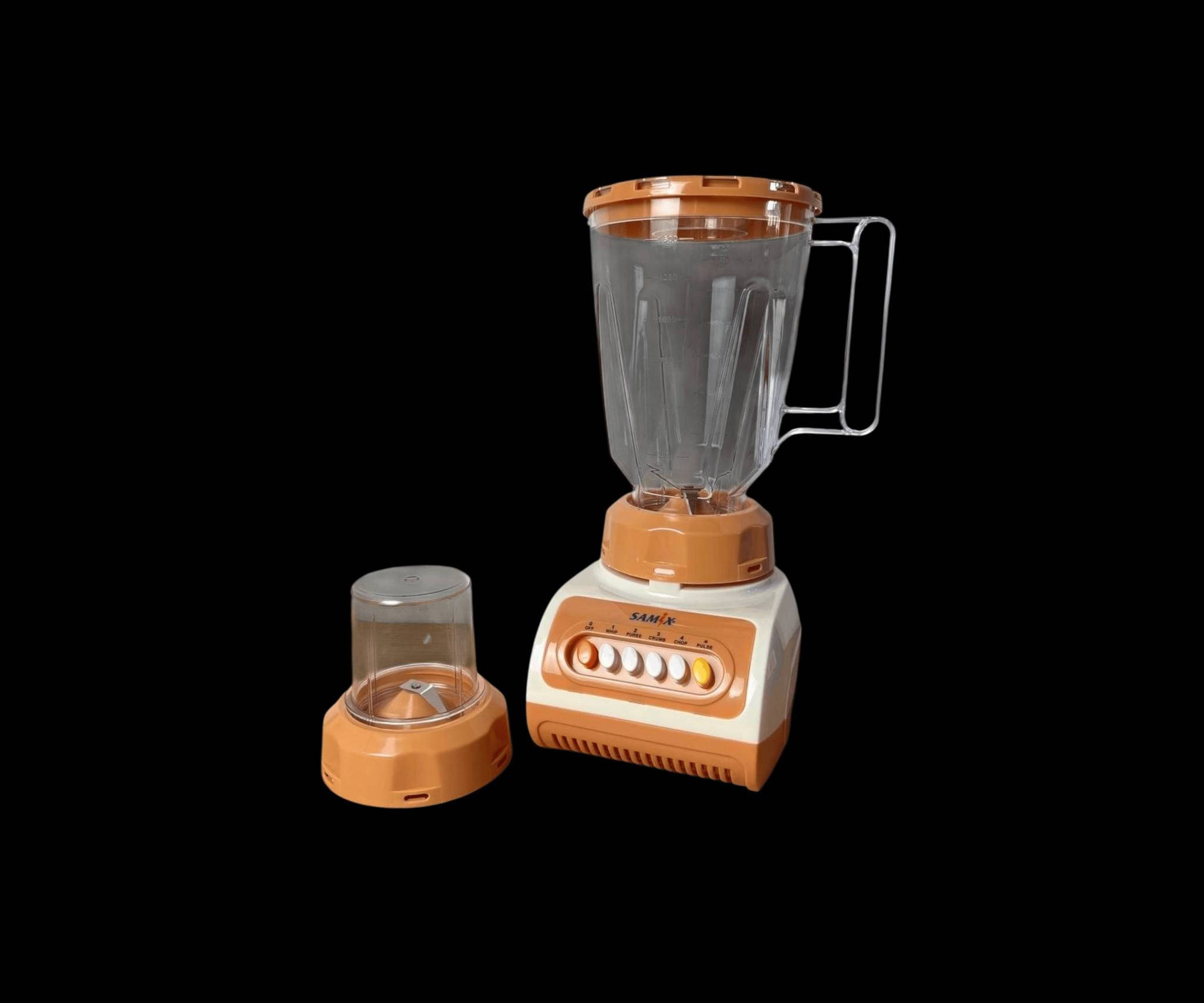 الاستخدامات

لتحضير العصائر، الميلك شيك، والصلصات بسرعة وسهولة

لطحن القهوة، البهارات، المكسرات، أو الشوكولاتة باستخدام مطحنة القهوة المرفقة

لتقطيع الجبن أو البسكويت وصنع خلطات الحلويات والعجائن الخفيفة

مثالي للاستخدام اليومي في المنازل لتحضير وصفات الطعام والمشروبات

المميزات

سعة الخلاط: 1.5 لتر – مناسبة لتحضير كميات كبيرة من العصير أو الصلصة

القدرة الكهربائية: محرك قوي بقدرة 350 – 400 واط تقريبًا يضمن سرعة خلط عالية وثبات في الأداء

عدد السرعات: 4 سرعات مع وضع Pulse للتحكم الدقيق في المكونات

شفرات من الستانلس ستيل مقاومة للصدأ، حادة لتقطيع وسحق الثلج والفواكه الصلبة بسهولة

مطحنة إضافية لطحن البن والبهارات والأطعمة الجافة

غطاء محكم الإغلاق مع فتحة صغيرة لإضافة المكونات أثناء التشغيل

هيكل بلاستيكي متين مع قاعدة ثابتة تمنع الانزلاق أثناء الاستخدام

نظام أمان مدمج يمنع تشغيل الجهاز عند عدم تركيب الإبريق بشكل صحيح

مؤشر تشغيل مضيء وأزرار كبيرة وسهلة الاستخدام

محتويات الصندوق

خلاط رئيسي سعة 1.5 لتر

مطحنة للقهوة والبهارات

غطاء علوي مع فتحة تعبئة صغيرة

قاعدة تشغيل مزودة بأزرار تحكم بالسرعة ووضع النبض

دليل استخدام وصيانة مفصل بعدة لغات

الملاحظات

لا تشغل الخلاط فارغًا، ولا تضع سوائل داخل مطحنة القهوة

يُنصح بتشغيل الجهاز لمدة دقيقتين فقط ثم تركه ليبرد لمدة 5 دقائق قبل الاستخدام التالي

لا تمتلئ الإبريق بأكثر من 1 لتر من السوائل

سعر قطعة 24 الف 
يوجد توصيل جميع محافظات 
توصيل محافظات 5 الف وا بغداد 3 الف


**إذا كنت صاحب هذا الإعلان وتريد حذفه لأي سبب، رجاءا أرسل رسالة إلى الدعم الفني**