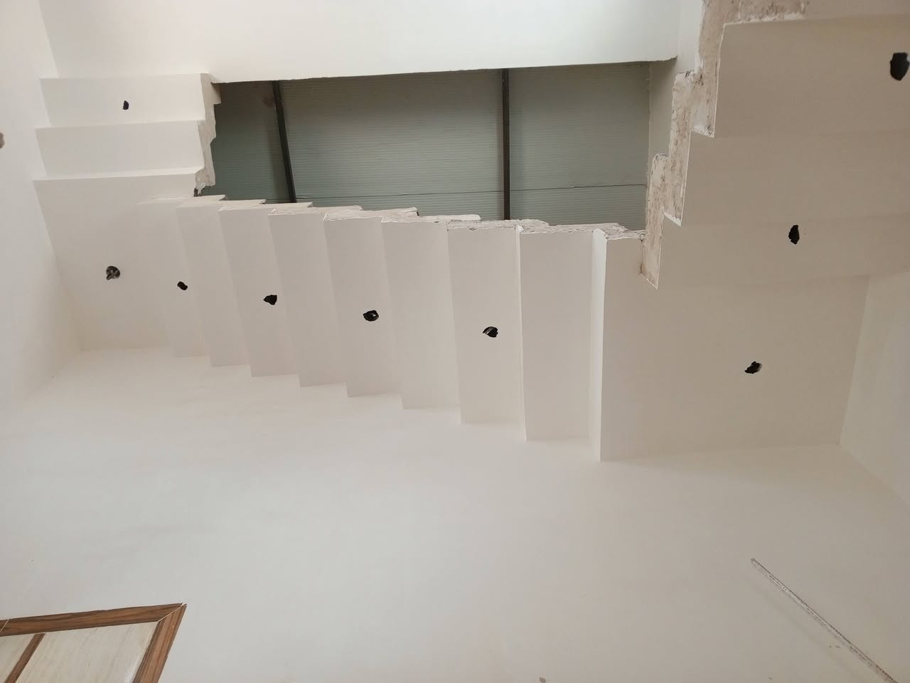 يا الله تم انجاز بيت الاخ المهندس عباس العتابي 
تشميع وجص وبياض اي استفسار حاضر بغداد حي اور حالين متفرغين ‏‪***********‬‏
