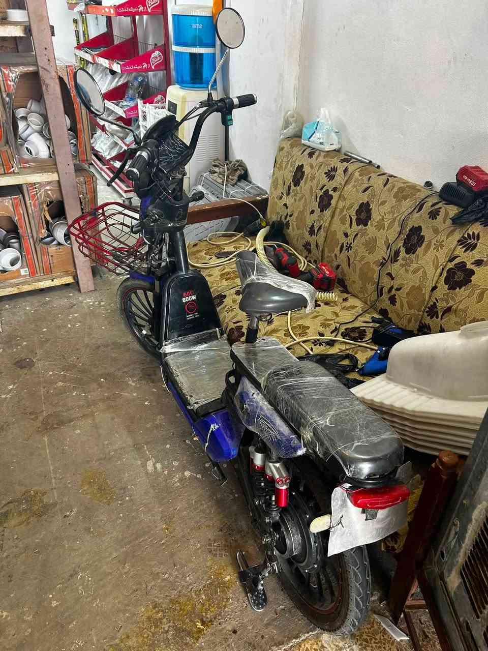 ماطور شحن حجم 22 للبيع السعر 200 بطارياته نضاف مكاني موصل الأيمن باب جديد للستفسار ***********
