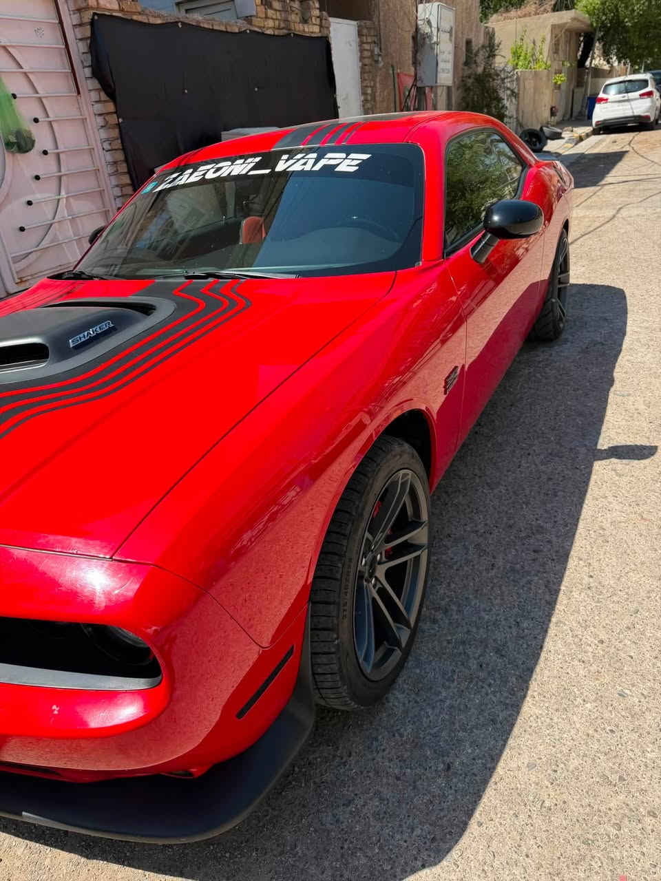 ماعتقداكو  اخته بالعراق
لهسه بدون صبغ  وبدون حادث ومضمومه
بدون صبغ حتى دعاميات بلاديه
جالنجر شيكر اصل وفصل (مختمه )
5700 RT

ماشيه 66mi
2018
السياره نضيفه كلش ومعروفه 
كلشي بيه بلادي
وفول موصفات 
فتحه
سوبر تراك
حساسات جانبيه 
نقطه عمياء

عليه اكسل قفل SRT
3.09
ويل مال وايد بدي
على حجم السياره 
اصلي اني مفصله بيدي
تايرات خلفيه سم سلك

غرفه مال سكات 

حادثه فقط جاملغ عكس السايق
وراجع نفس لون يعني سياره بالسونار 
يطلع عندك فقط فتح براغي جاملغ
بدون دواخل وشاصي
صدر امامي خلفي قبل سبوع مجهزه
تبريد خير من الله
ومحرك كير مكفولات
ماتصرف عليه دينار واحد

لان اعجبك اني مو هذوله جيب وركع اذا موبلاديه الشغله ماشده
والسياره من دخلت للعراق 4 سنوات يم صديقي
واني الثاني وصارلي جانيه اكثر من 3 سنوات

معروضه 
ب218
ولي يقارنه بالناطيح لي موجوده يضلم بخته والله

والسياره 
مصروف عليه
اكثر من 55ورقه
بس اكسل
ودركه فورجد ومخمل  (ملاحضه الدركه اني مفصله واني مشتغله بالصين )
ويل اني مشتغله ومفصله
وغرفه مال سكات تعرفون سعره شنو

مكان السياره واسط الكوت

التواصل الاتصال
***********
