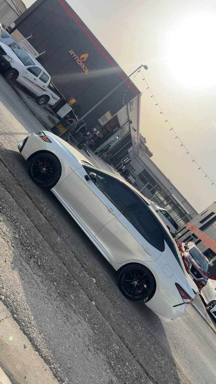 کامری ٢٠٢٢
بێ سبوخ
سەیارەکە ٤pdr
بیلادی ناو سوور
شان رەش بیلادی
٦٧ مایل رۆیشتوە

*********** wats app أربيل, العراق
