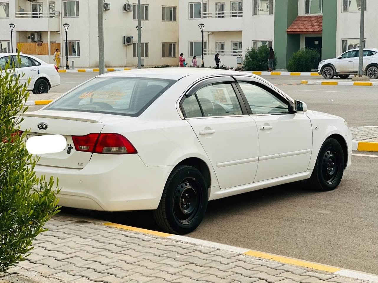 سلام عليكم للبيع كيا اوبتيما 2009 خليجي رقم شمالي دولي سنويه جديده السعر 105 ورقه موبايل *********** 
***********

مكينه وكير وحداديه مكفولات تخم تأيرجديد كهربائياته كله شغاله ماشيه ١٧٧ الف 

مكينه 2000 دوش لا صرف ولابخار

سياره بيه رش تجميل اقل إلحزام بدون دواخل مكفوله تكم وقماره ودواخل بشرط 

 ولباقي كفاله عامه تبريد ثلج 🥶 تدفئ شغاله مكينه وكير

 

 وحداديه وتخم تأير وتبريد 

سياره جديد وجاهز من كلشي مكانه بغداد
