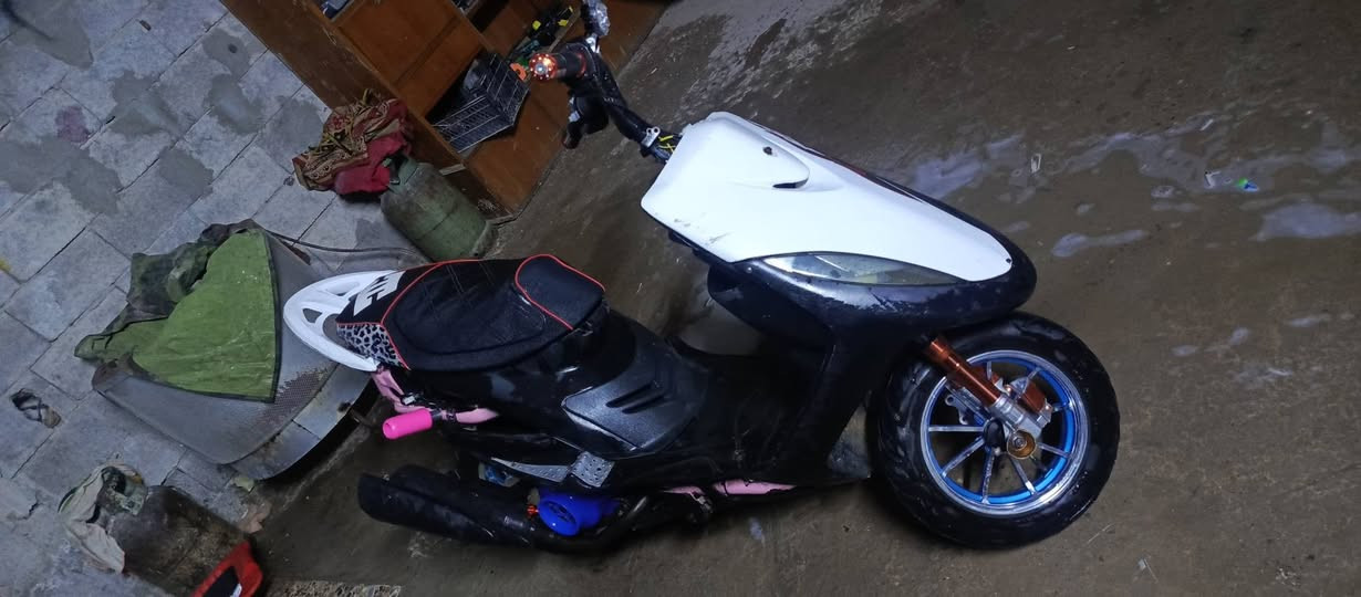 دراجة ماكس عدلة للبيع شغال نكرة السعر ٣٥٠مكان بغداد المشتل الشراي يتصل عل رقم ورجائن المو شراي لا يتعبني ***********
