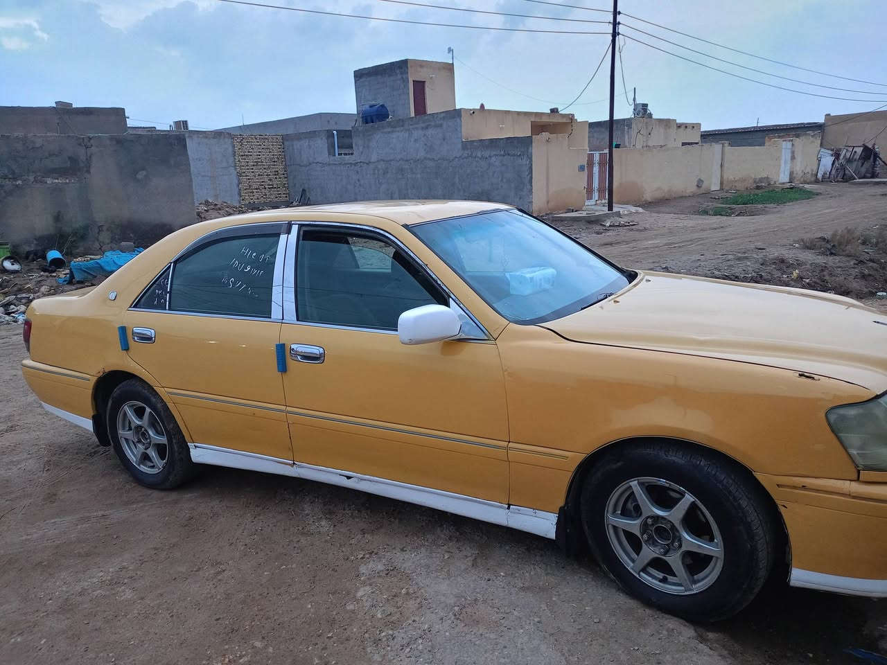 البيع ملكه موديل 2005
رقم بغداد احمر
بيه كص وحده مكفوله من النغل 
مكينه وكير كفاله 
حداديه جديد تخم تاير 
راعيه موجود سويلك وكاله 
السعر 38 وبيه مجال
العنوان ميسان  كميت 
مراوس عادي
رقم ‏‪0781 791 9562‬‏
