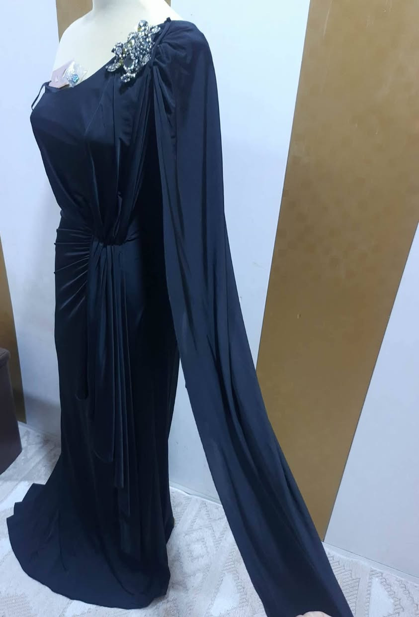 فساتين مناسبه لسعر لاسود 5 قياس 40 إلى 42
الاحمر سعر 10 قياس 42


**إذا كنت صاحب هذا الإعلان وتريد حذفه لأي سبب، رجاءا أرسل رسالة إلى الدعم الفني**