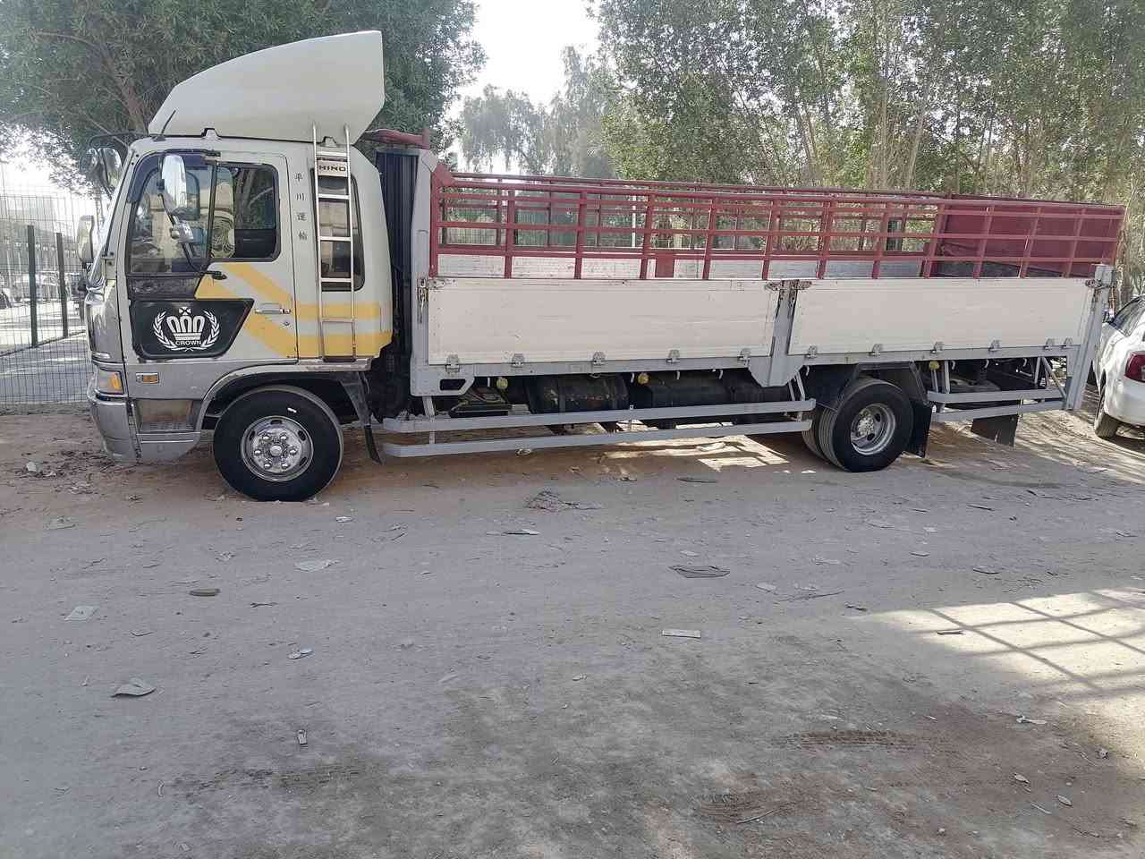 نقل اثاث داخل وخارج النجف الاشرف مع كادر عمال متخصصين للتواصل عبر الواتساب ***********
