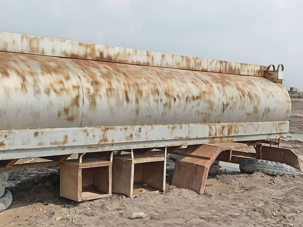 سلام عليكم تانيك جديد للبيع مكان سماوة الستفسار اتصل على الرقم***********
