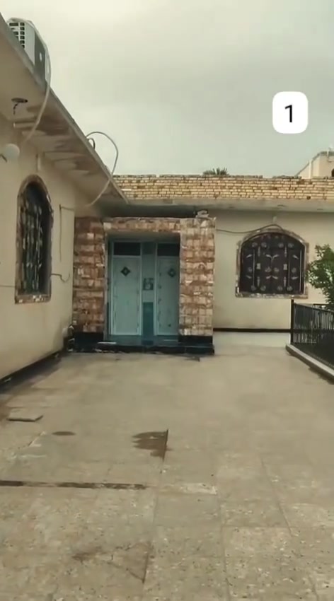 السلام عليكم ورحمة الله
دار للبيع ٧٠٠ متر 
زراعي الجمعيات السايدين الجدد
شارع مضيف الإمام الحسن (ع) 
مضيف + بيوت ثنين
المضيف 17×5 
البيت الأول يحتوي على 3 غرف ومطبخ وصاله وصحيات 
البيت الثاني يحتوي على 2 غرف ومطبخ وصاله وصحيات 

 👇
الشارع 10 متر
مجاري 
ماء 
كهرباء 
اتصال ***********
