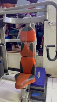 مكتب تجاري • للبيع