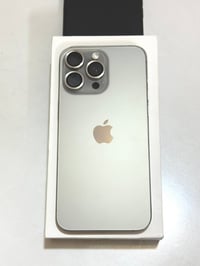للبيع iPhone 15pro Max ذاكره 256 / بطاريه 89 اللون رصاصي   شرق اوسط - ...