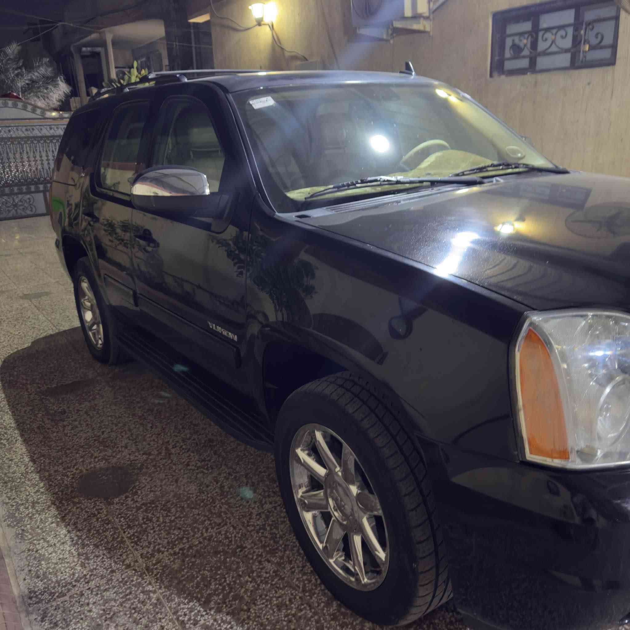 GMC موديل 2014 وارد امريكي بيها قطعتين فقط بدون شاصي او لغد بدون ايرباك ميكنة 8 سلندر 5300 السيارة بأسمي تحويل ثاني يوم عليها رقم حلو سعرها 240 بيها مجال بسيط هذا الواتساب *********** وماسنجر هم موجود بغداد, العراق
