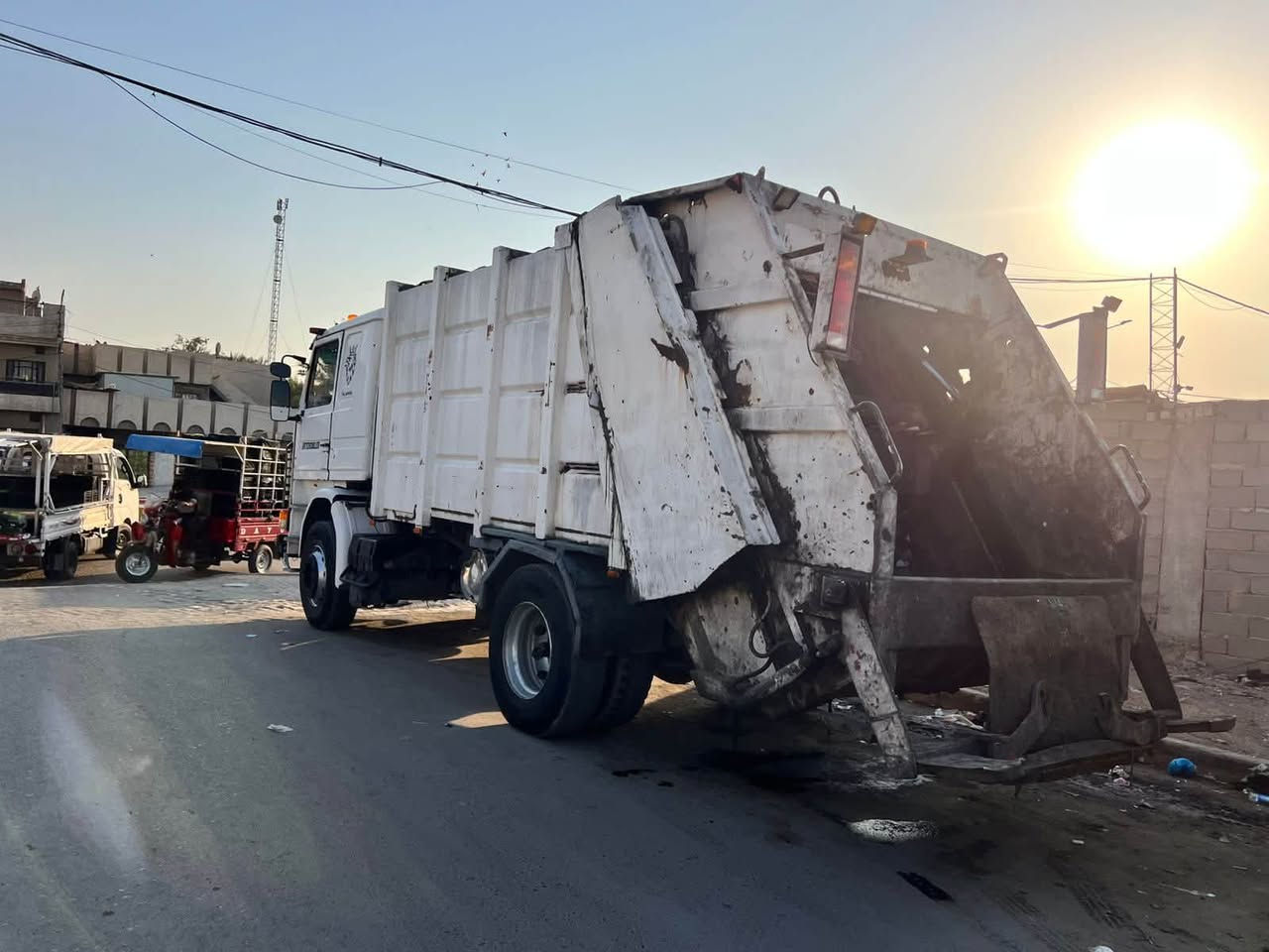 إسلام عليكم للبيع 
سكانيه مكينه كير خير من لله 
مجموعه سبرنك حموله (8)طن سياره جاهزه 
ملاحضه ! سياره بدون رقم 
استفسار (‭***********‬)
