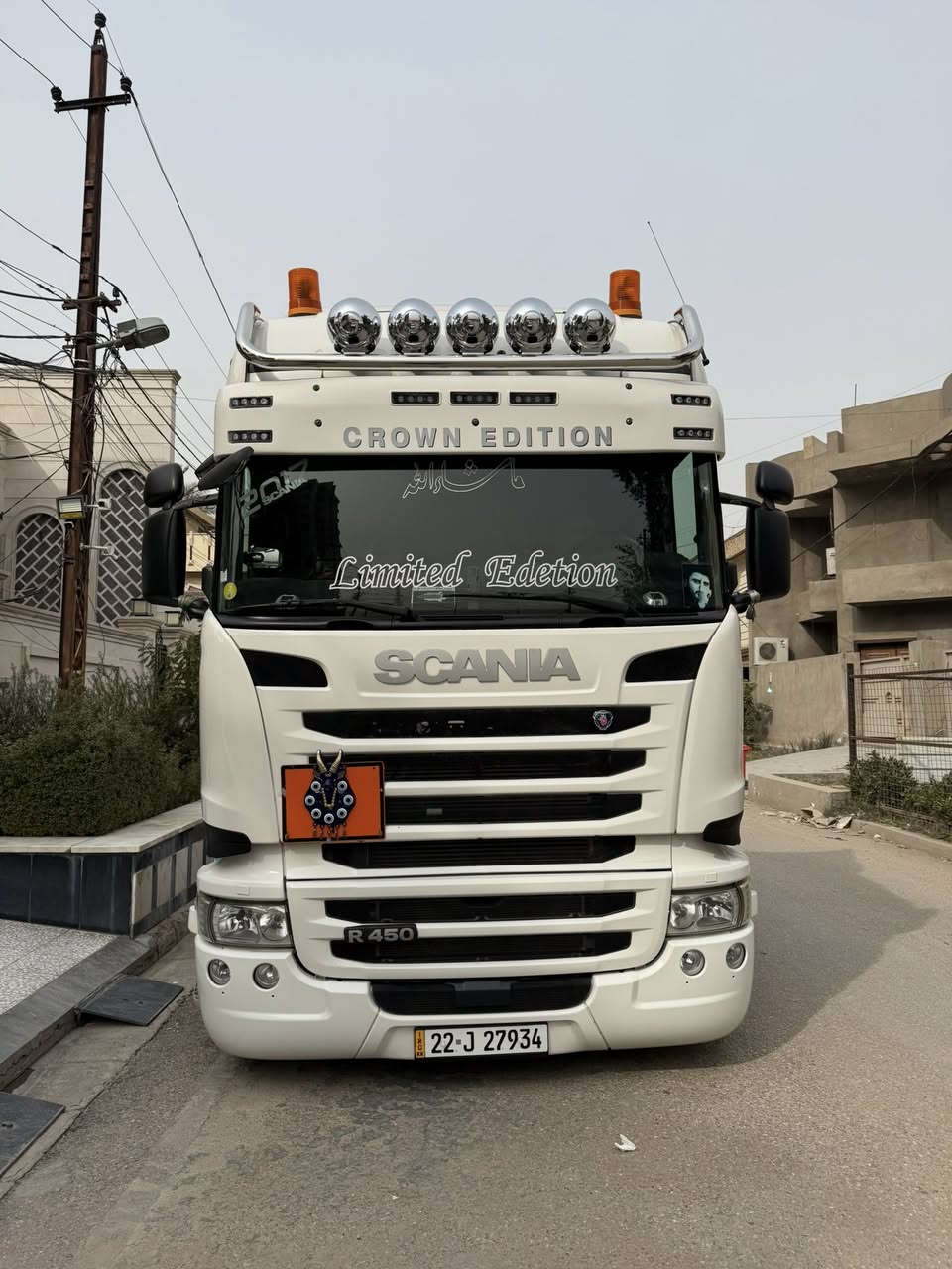 السلام وعليكم سكانية للبيع موديل 2017 فول مواصفات حجم المكينهR450 جوبلس امامي 4جوبلسات خلفي موصفات مال سكس شاصي عدل ماشيه 700الف نضام الفصل وربط مو منفيس شعار كمارك تخم تاير مامشي وتخم ويل كب بلادي وسياره زيرو كفاله عامه بكان السياره بغداد رقم صاحب السياره ***********
