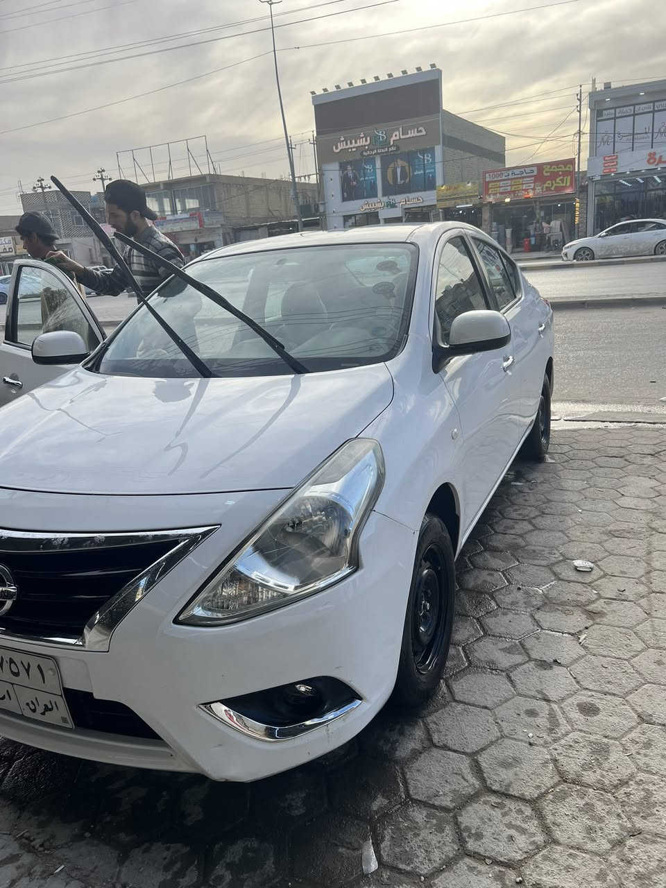 سلام عليكم
نيسان صني للبيع السيارة مكفولة من الضربه والصبغ والفتح 
فقط بارد خفيف واحد السيارة موديل 2020 
مكان السيارة النجف 
رقم صاحب السيارة ***********
