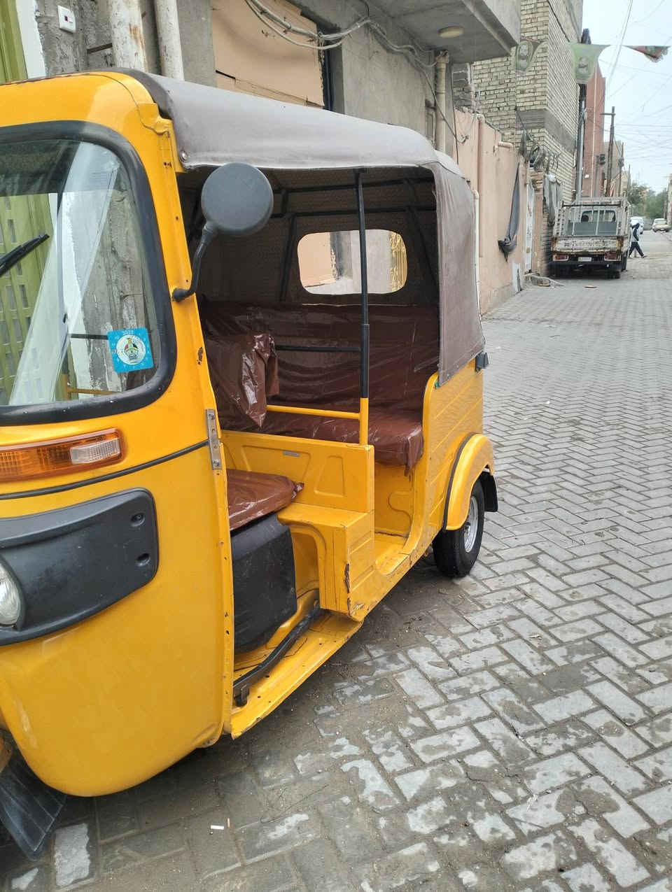 سلام عليكم من رخيصة مدير الكروب 20للبيع مكفوله من صبغ وضربه عده هاي الطخه الواضحه بل تكمه  السعر7100 المو شراي لا يخابر مكلف بل نشر ***********
