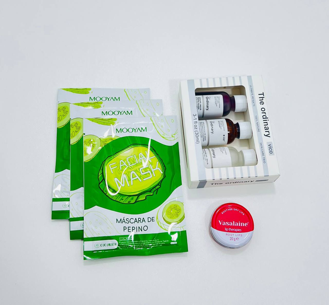 💚 عرض خرافي للعناية بالبشرة! 💚
بنات، لا تفوّتون هالفرصة 👑
بكج سيرومات The Ordinary الأصليّة يحتوي على:
✨ سيروم النياسيناميد لتصفية البشرة وتنقية المسامات
✨ سيروم الكافيين لإزالة الانتفاخ والهالات تحت العين
✨ سيروم أحماض الفواكه للتقشير وتجديد البشرة ✨

وموووو بس هيچ 😍
تاخذين البكج ويانه هدايا مجانية 👇
💚 ٣ ماسكات ورقيّة بخلاصة الخيار من Mooyam 🍃
💋 مرطب شفايف فازلين Rosy Lips يعطي ترطيب ولمعة طبيعية 🔥

📌 طريقة الاستخدام:
1️⃣ نظّفي وجهچ زين بغسول خفيف.
2️⃣ استخدمي سيروم أحماض الفواكه ٣ مرات بالأسبوع (بالليل فقط).
3️⃣ سيروم النياسيناميد يومياً بالصبح أو الليل قبل المرطب.
4️⃣ سيروم الكافيين حطي نقطة تحت العين ودلّكي برفق.
5️⃣ بعدين حطي الماسك الورقي ٢-٣ مرات بالأسبوع.
6️⃣ لا تنسين مرطب الشفايف كل يوم حتى تبقين بلمعة حلوة 😉

💚 خليه يكون روتينچ اليومي وراح تشوفين الفرق من أول أسبوع!

📦 الكمية محدودة، احجزي بسرعة قبل ما يخلص العرض!

#عناية_بالبشرة #العراق #بشرة_نضرة #TheOrdinary #روتين_بشرة #سيرومات_العناية #جمال_طبيعي #ماسكات_ورقية #فازلين #نياسيناميد #كافيين #احماض_الفواكه

سعر العرض 20 بس 😍


**إذا كنت صاحب هذا الإعلان وتريد حذفه لأي سبب، رجاءا أرسل رسالة إلى الدعم الفني**