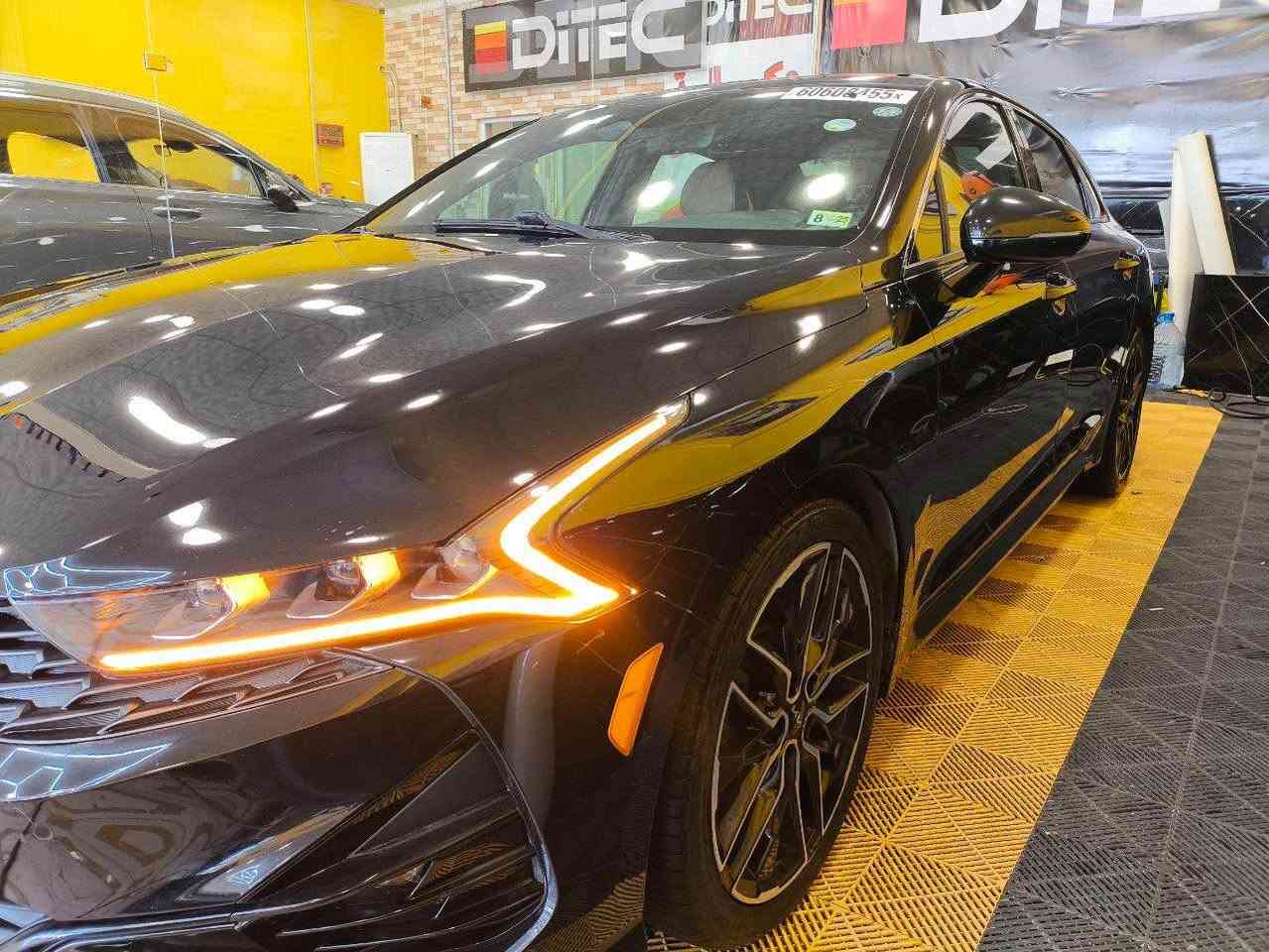 K5 GT
مكينة 2500 تيربو يعني صاروخ 🚀 
فول واحد على واحد 
كفالة و بدون ايرباك 
حادثها دعامية خلفية 
المواصفات 

كامرات 360
حساسات 360 
بانورما 

كشنات تدفئة و تبريد 
كشنات خزن ميموري 
رادار 
قيادة ذاتية
تحديد مسار 
لمعرفة السعر  اكتب رقم 110 
الاتصال *********** البصرة, العراق
